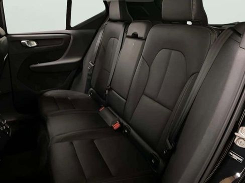 Used 2025 Volvo XC40 B5 Plus image 66