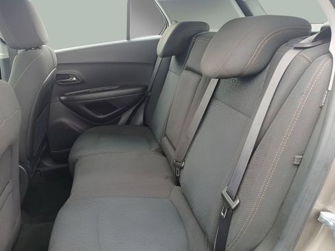 Used 2020 Chevrolet Trax LS image 20