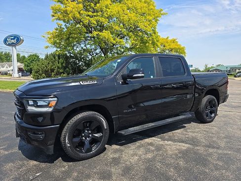 Used 2019 RAM 1500 Big Horn RWD image 2