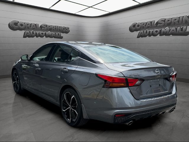 Used 2023 Nissan Altima 2.5 SR FWD image 5