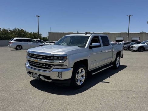 Used 2018 Chevrolet Silverado 1500 LTZ w/ Sport Package AWD/4WD image 5
