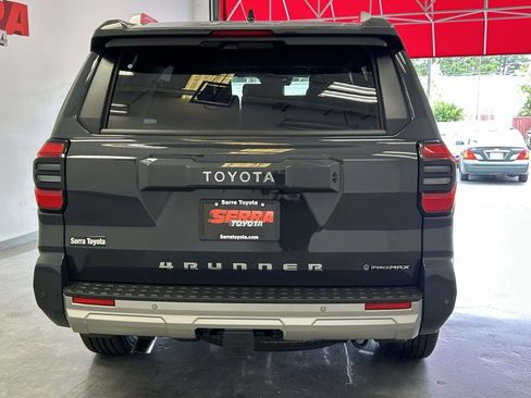 Used 2026 Toyota 4Runner Limited AWD/4WD image 4