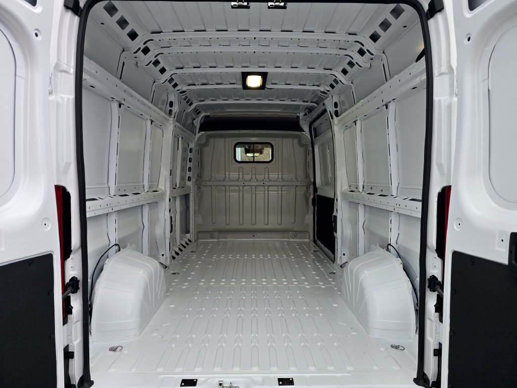 New 2026 RAM ProMaster 2500 w/ Advanced Safety Group FWD image 16