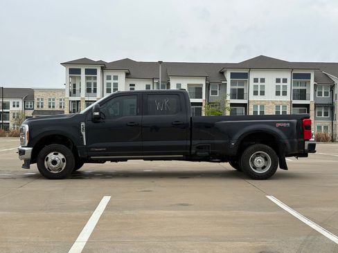 Used 2023 Ford F350 Lariat w/ Lariat Ultimate Package image 4