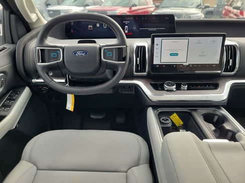 New 2026 Ford Expedition Max Platinum w/ Platinum Ultimate Package image 12