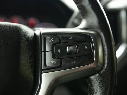 Used 2020 Chevrolet Silverado 1500 LT Trail Boss w/ Midnight Edition image 7