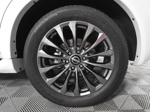 Used 2024 Nissan Armada Platinum w/ Captain's Chairs Package RWD image 34