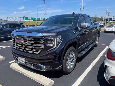 Used 2022 GMC Sierra 1500 Denali AWD/4WD image 1