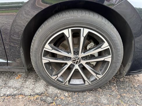 Used 2024 Volkswagen Jetta Sport FWD image 9