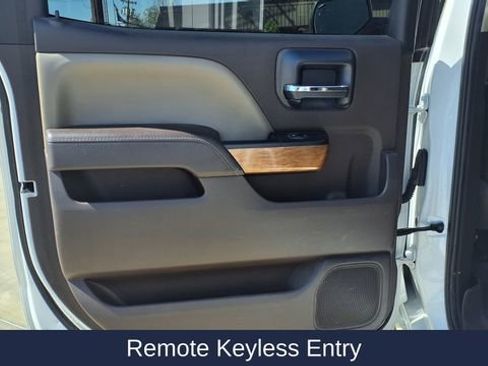 Used 2016 Chevrolet Silverado 2500 LTZ image 15