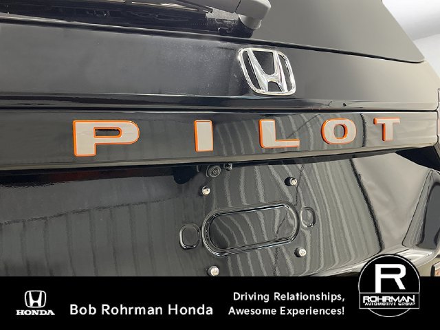 New 2026 Honda Pilot TrailSport image 8