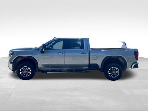 Used 2025 GMC Sierra 2500 SLT w/ SLT Premium Package image 8
