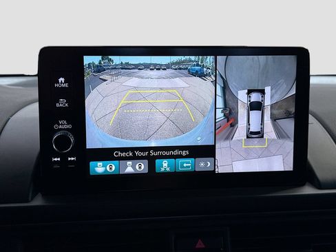 Certified 2025 Honda Pilot TrailSport image 15
