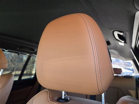 Used 2023 BMW X3 xDrive30i w/ Convenience Package image 16