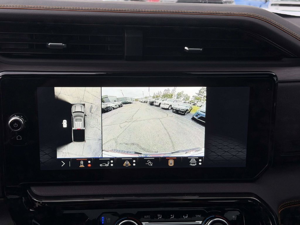 Used 2025 GMC Sierra 1500 AT4 w/ AT4 Premium Package AWD/4WD image 26
