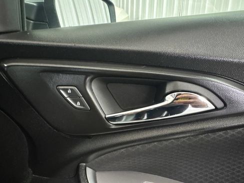 Used 2024 Chevrolet Malibu LT FWD image 50