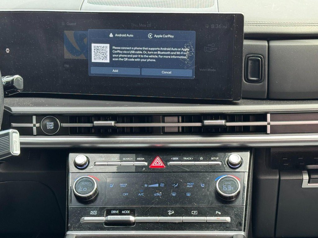 Used 2025 Hyundai Santa Fe SEL FWD image 13
