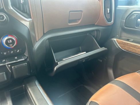 Used 2022 Chevrolet Silverado 3500 High Country w/ LPO, Hitch Package AWD/4WD image 13