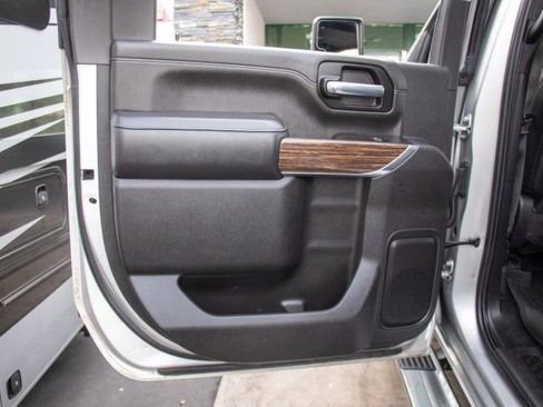 Used 2023 Chevrolet Silverado 2500 High Country image 20