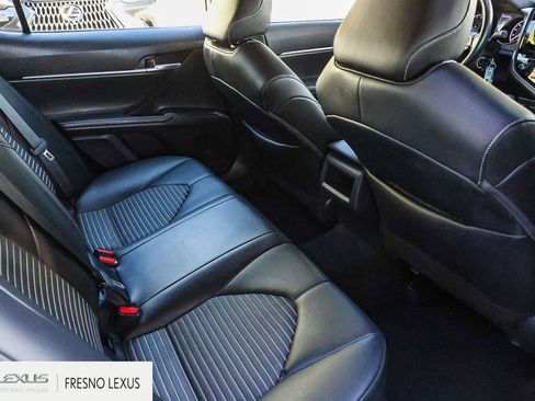 Used 2024 Toyota Camry SE image 13