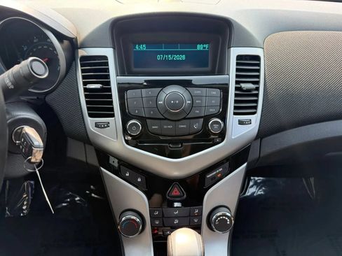 Used 2014 Chevrolet Cruze LT FWD image 20