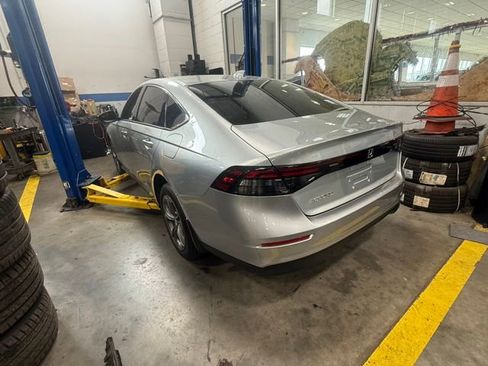 Used 2024 Honda Accord EX image 4
