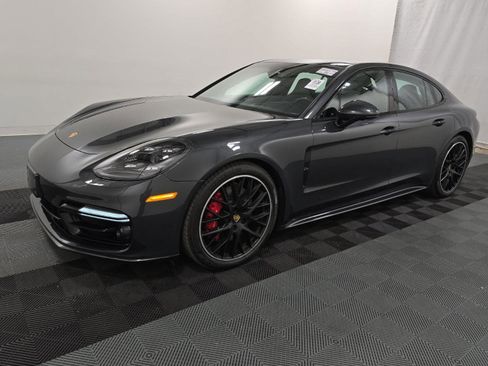 Used 2019 Porsche Panamera GTS w/ Assistance Package AWD/4WD image 2