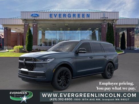 New 2025 Lincoln Navigator Reserve w/ Jet Appearance Package AWD/4WD image 1