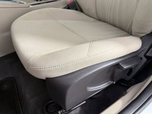 Used 2018 Ford Focus SE image 18