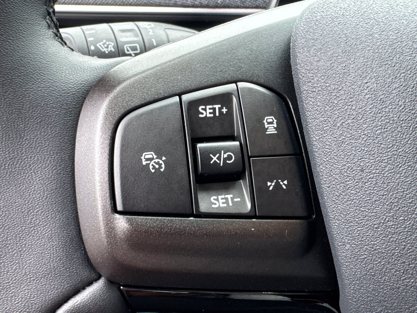 Used 2025 Ford Mustang Mach-E Premium RWD image 33
