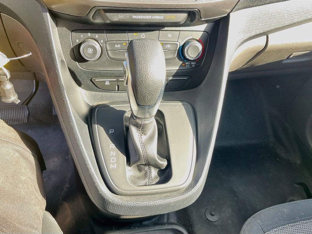 Used 2023 Ford Transit Connect XL FWD image 16