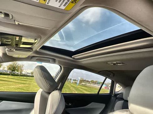 Used 2023 Subaru Crosstrek 2.5i Limited w/ Moonroof Package image 32