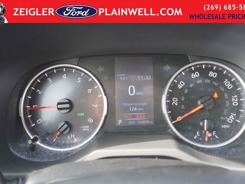 Used 2021 Toyota RAV4 XLE w/ Convenience Package image 28