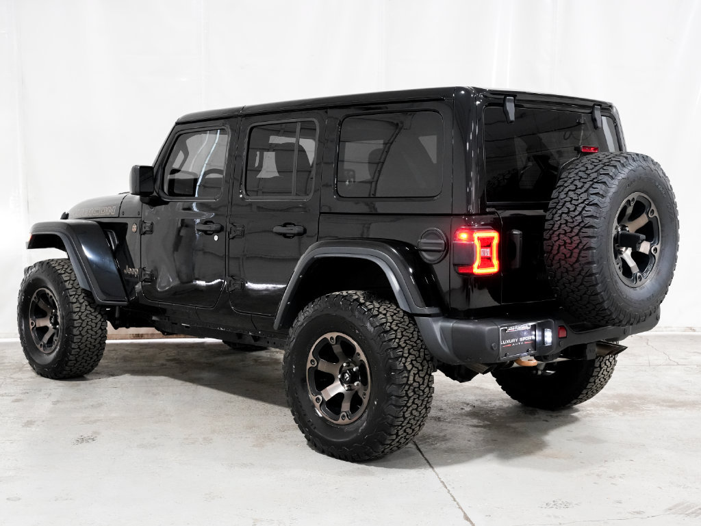 Used 2022 Jeep Wrangler Unlimited Rubicon w/ Xtreme Recon 35" Tire Package AWD/4WD image 3
