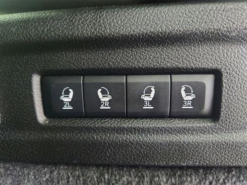 Used 2023 Jeep Grand Cherokee L Overland w/ Advanced Protech Group III image 32