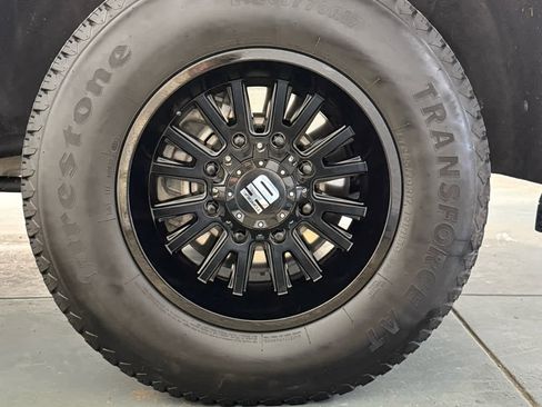 Used 2025 Chevrolet Silverado 2500 LT w/ Convenience Package image 11