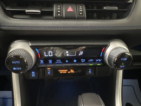 Used 2022 Toyota RAV4 XSE w/ XSE Grade Weather Package AWD/4WD image 20