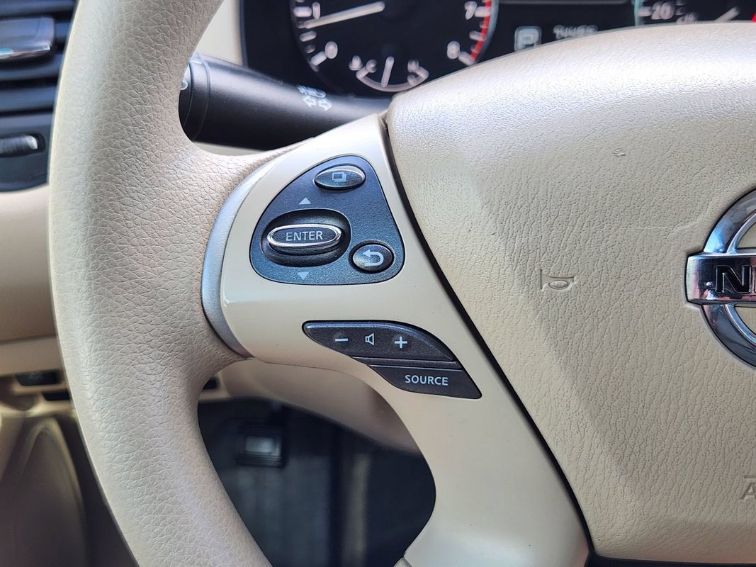 Used 2015 Nissan Pathfinder S AWD/4WD image 29