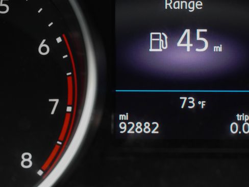 Used 2021 Volkswagen Tiguan SE R-Line AWD/4WD image 14