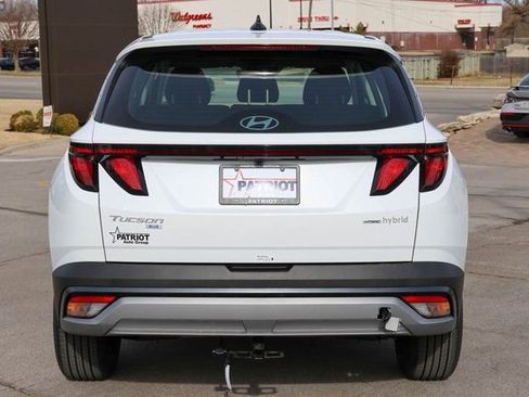 New 2026 Hyundai Tucson Blue SE w/ Tow & Go Package AWD/4WD image 4