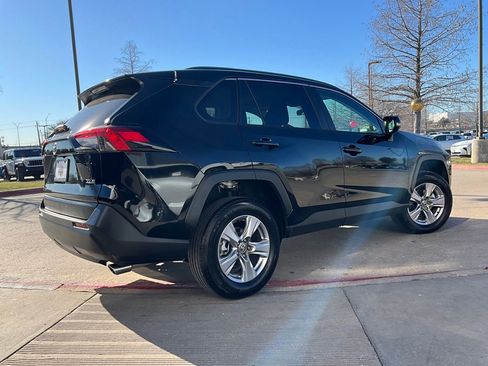 Used 2025 Toyota RAV4 XLE image 6