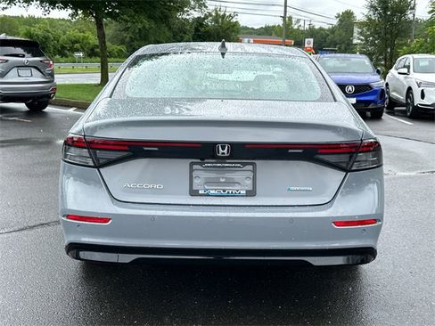 Used 2025 Honda Accord EX-L image 3