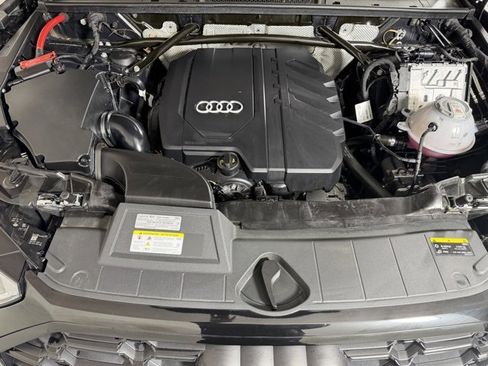 Certified 2025 Audi Q5 2.0T Premium image 25