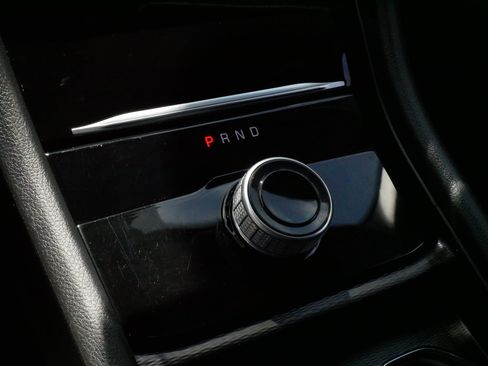 Used 2023 Jeep Grand Cherokee Laredo X AWD/4WD image 24
