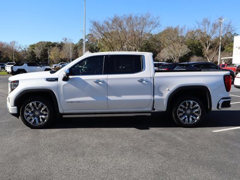 Used 2025 GMC Sierra 1500 Denali w/ Denali Reserve Package image 13