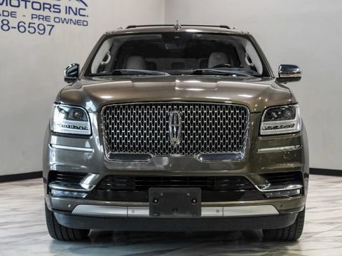 Used 2020 Lincoln Navigator Black Label w/ Cargo Convenience Package AWD/4WD image 10