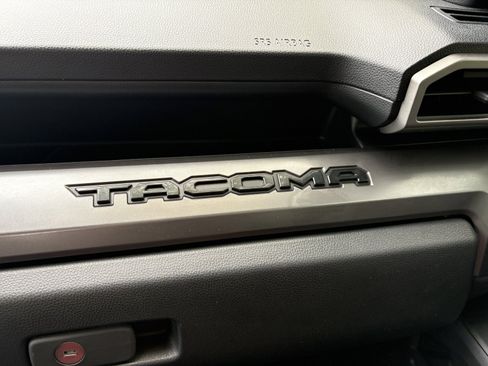 Used 2024 Toyota Tacoma TRD Off-Road AWD/4WD image 27