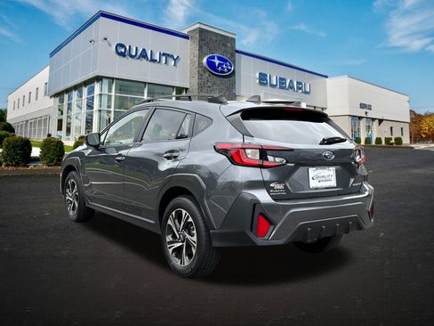 Used 2025 Subaru Crosstrek 2.5i Premium AWD/4WD image 2