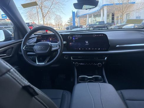 Used 2026 Chevrolet Traverse LT w/ Midnight/Sport Edition image 31