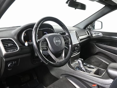 Used 2021 Jeep Grand Cherokee Laredo X image 22